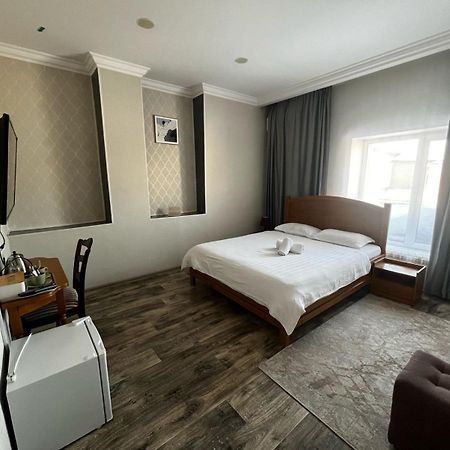 Hotel "Continent" Halal 卡拉甘达 外观 照片