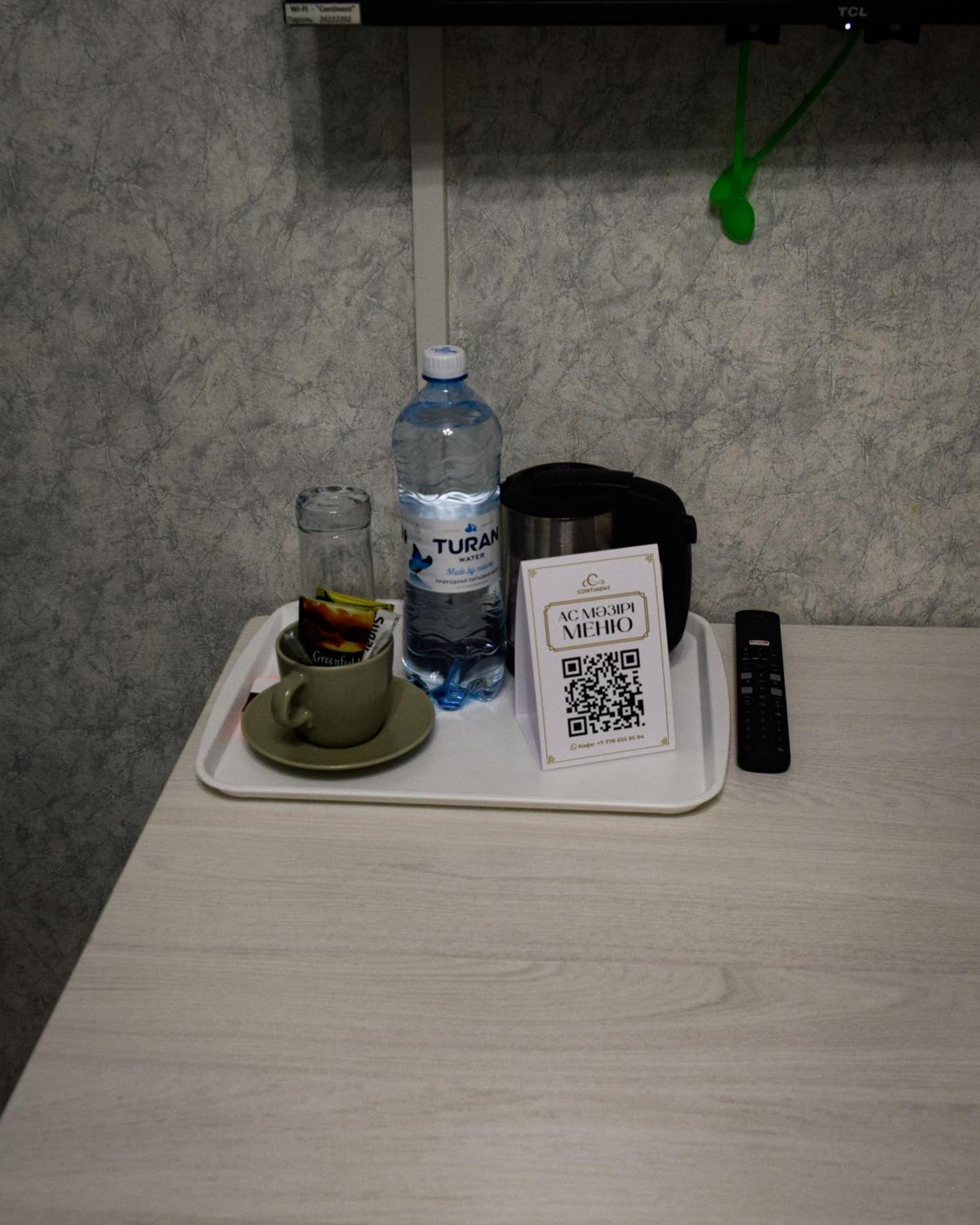 Hotel "Continent" Halal 卡拉甘达 外观 照片